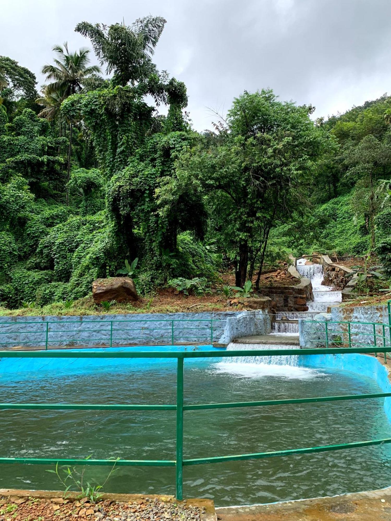 Royal Mount Inn Resorts Paithalmala Exterior photo