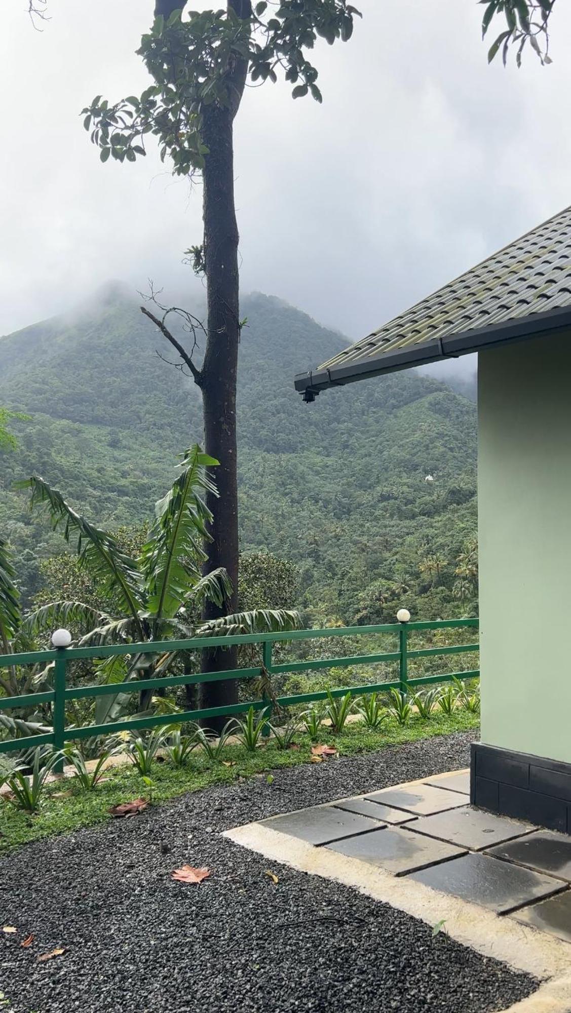 Royal Mount Inn Resorts Paithalmala Exterior photo